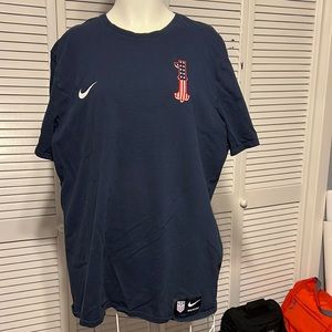 Tim Howard #1 US Soccer T-Shirt Size XL Color Blue Hero T-Shirt